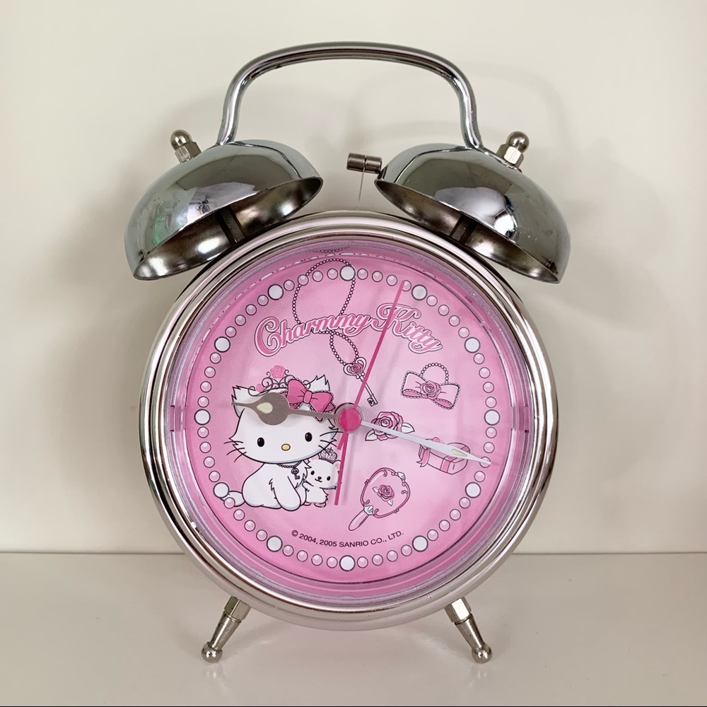Hold  Vintage y2k hello kitty alarm clock